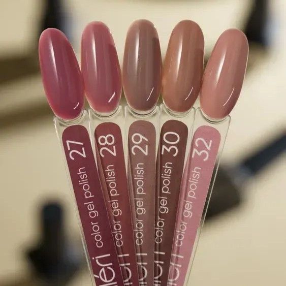 Гель-лак Valeri Color №32 блідо-лілово-бежевий, 6 мл GVA032 фото