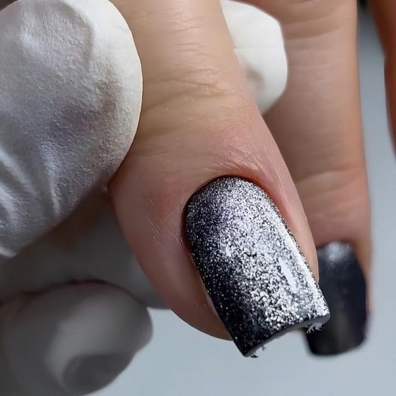 Гель-лак котяче око Dark Gel Polish Cat Eye №01 срібний напівпрозорий світловідбиваючий, 10 мл DCATEYE0110 фото