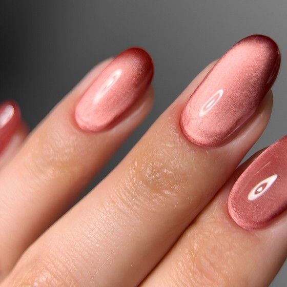 Гель-лак кошачий глаз Dark Gel Polish Cat Eye №31 красный, 10 мл DCATEYE3110 фото