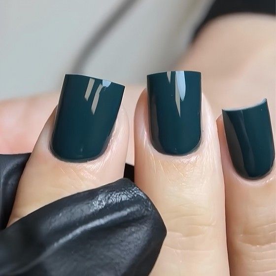 Гель-лак Dark Gel Polish №33 глибокий темно-зелений, 6 мл DGP3306 фото