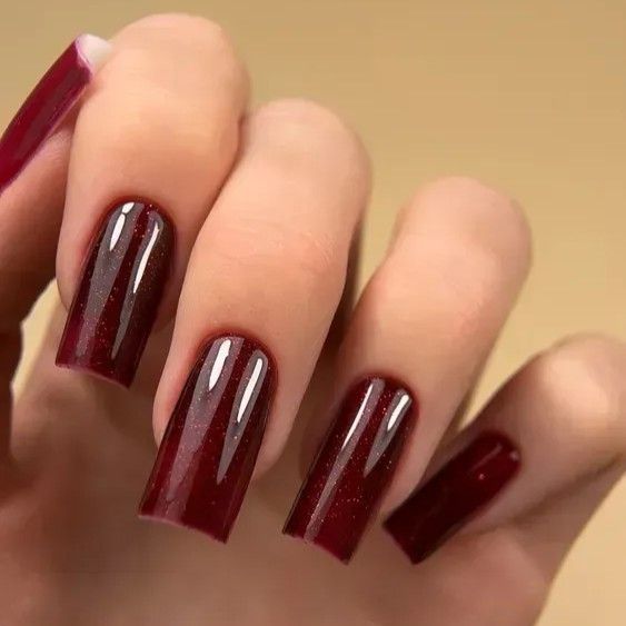 Гель-лак Valeri Color №15 красный с блестками, 6 мл GVA015 фото