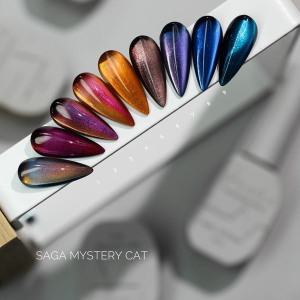 Гель-лак Saga Professional Mystery Cat 02 бордово-фіолетовий, 10 мл MC-02 фото